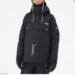 Women’s Snowboarding Jacket